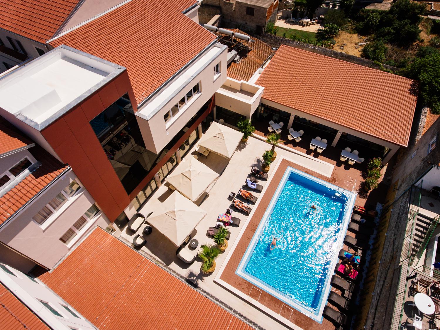 Hotel Borovnik 4*