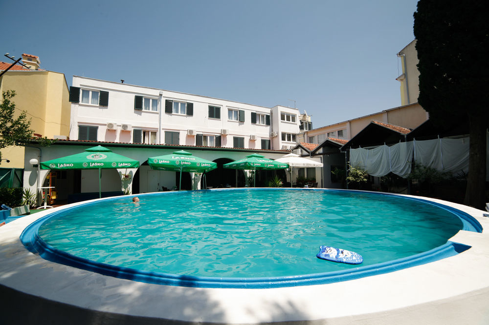 Borovnik 4* Tisno