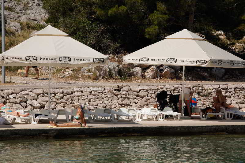Borovnik Hotell Tisno