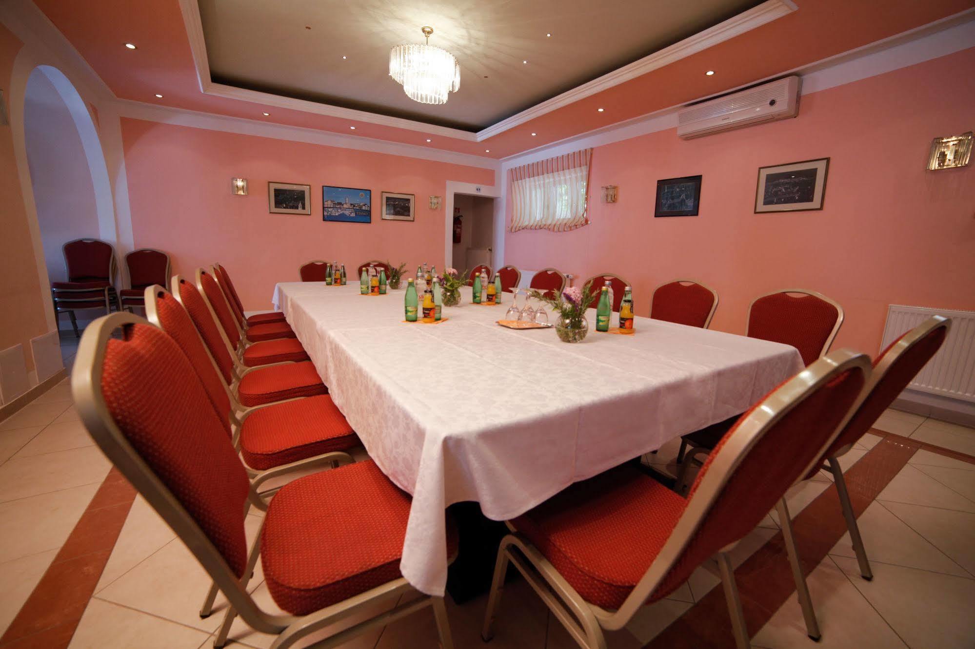 Borovnik Hotel 4*